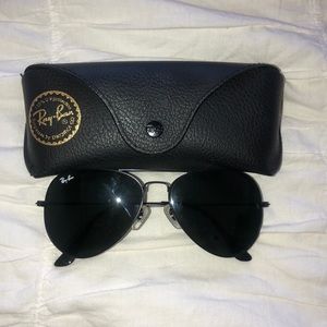 Black oversized aviator Ray-Ban sunglasses RB3026